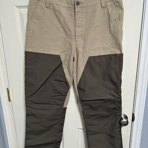 Field & Stream Tan and Gray Cargo Pants for Outdoor Adventures